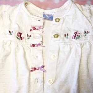 Unique & Adorable white button up 6 month girls